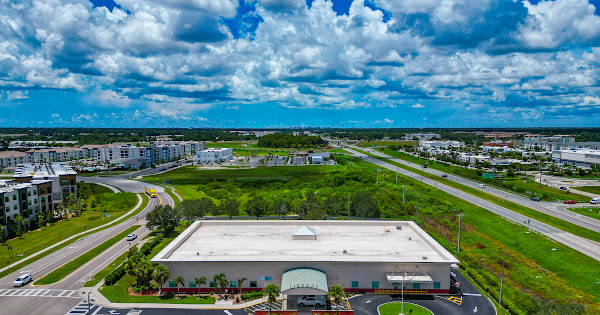 Surrounding development in the Cape Coral market